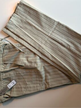 Hudson Men’s Drawstring JoggersLight Khaki/Ecru Black Pinstripe Size Medium 0091